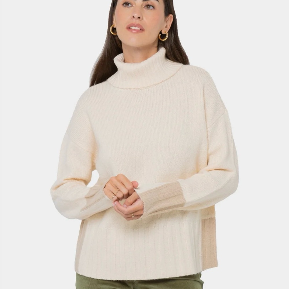 Peace Love World Pristine Ivory Color Block Turtleneck Sweater M Cozy Oversized
